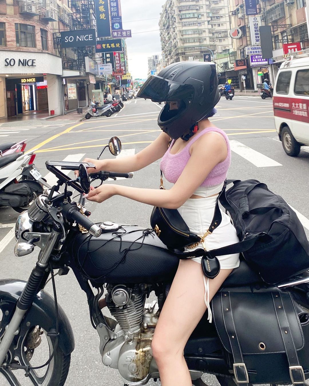 美尻女王！性感Dancer「白金Lucy」练出极品浑圆翘臀