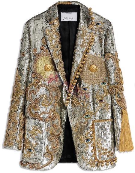 包包越怪越可爱！珍珠爱心包梦幻登场、超现实「人脸包」吸住目光