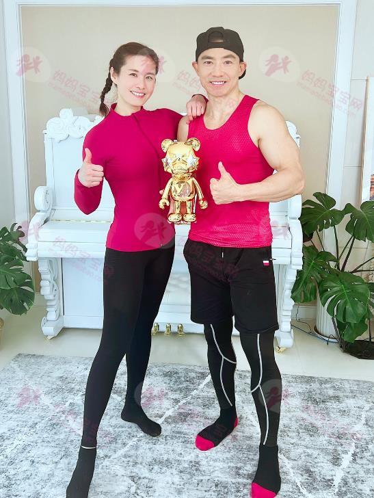 嫁给刘畊宏后的生活网疯传外出王婉霏「超崩溃狰狞」表情包