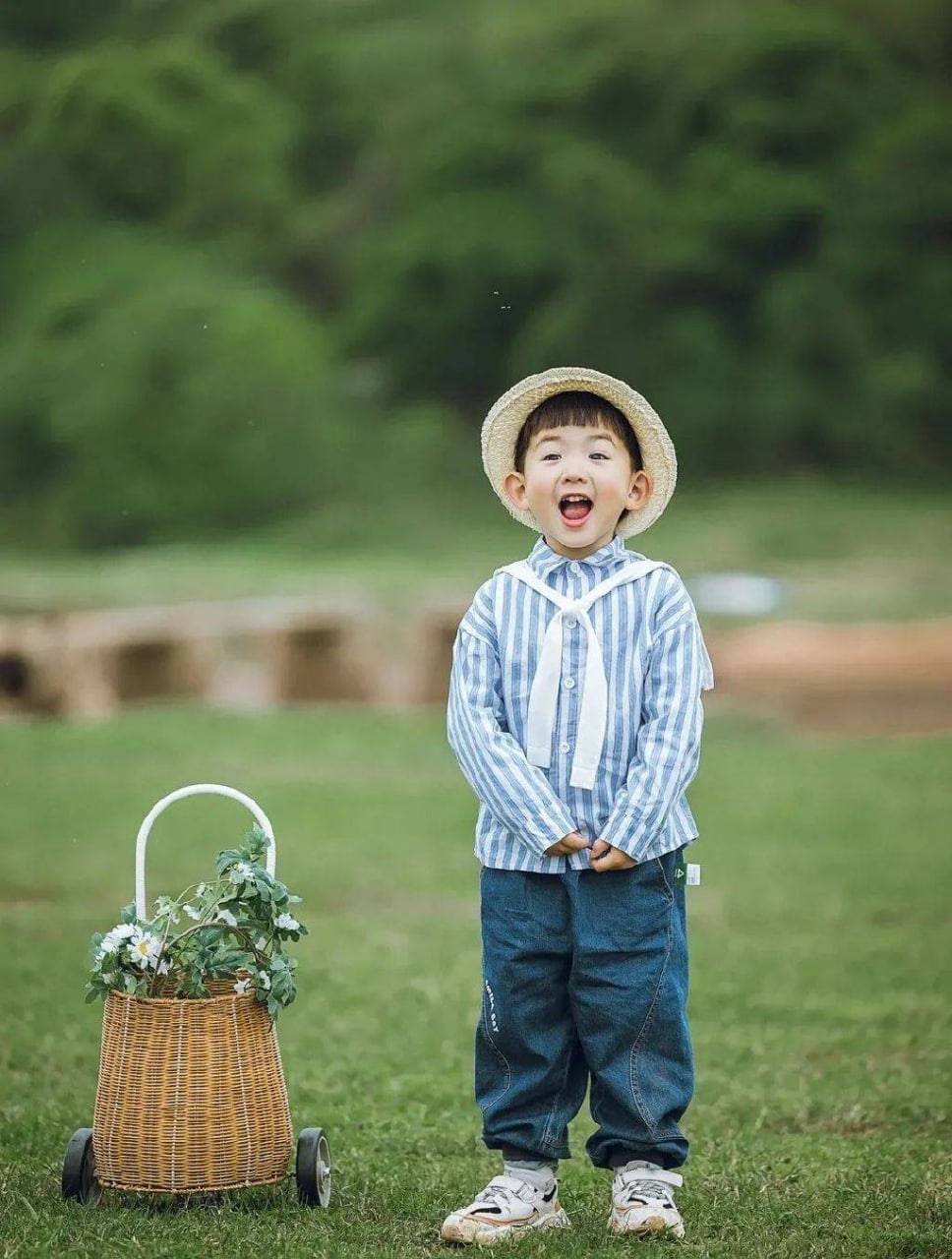 儿童摄影技巧 – 怎样给宝宝拍好看的照片？