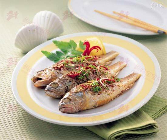 吃鱼真的会让娃更聪明吗？宝宝什么时候可以开始吃鱼？每次吃多少的量合适？