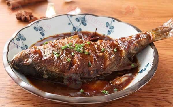 吃鱼真的会让娃更聪明吗？宝宝什么时候可以开始吃鱼？每次吃多少的量合适？