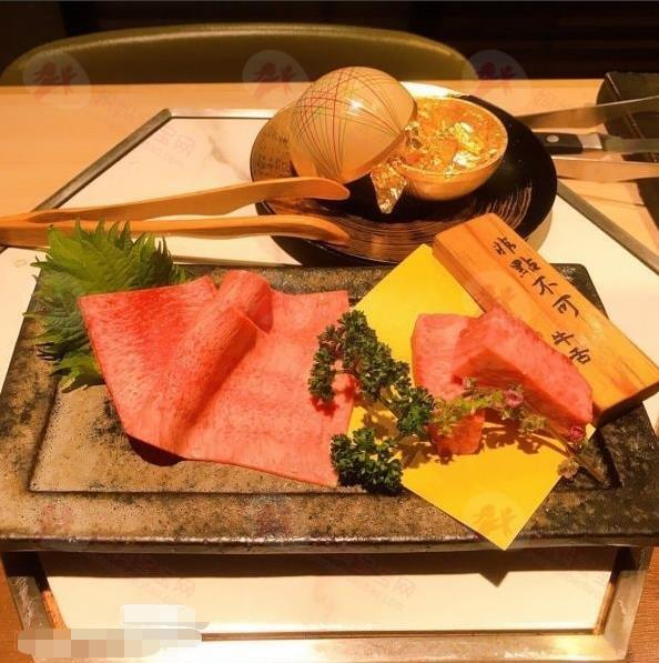 全台六间顶级火锅吃起来！龙虾四吃超高CP、撒上金箔的杂炊好浮夸