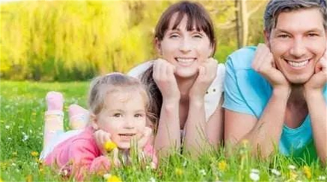 没有仪式感的家庭 很难养出有幸福感的孩子（感受到家庭的爱）