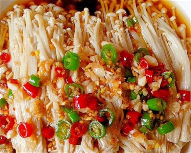 天热了 来点爽口又低脂的吃（凉拌金针菇）