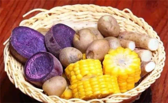 天热了 来点爽口又低脂的吃（凉拌金针菇）