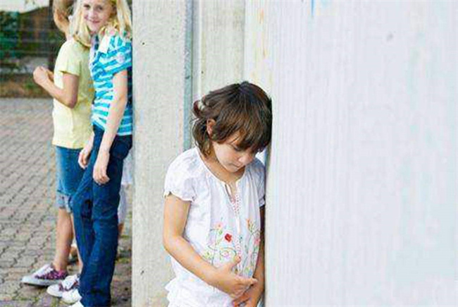 当孩子出现自卑心理的时候 家长应该怎样教育