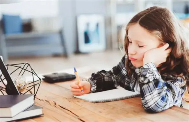 坐不住的宝宝应该怎样训练专注力