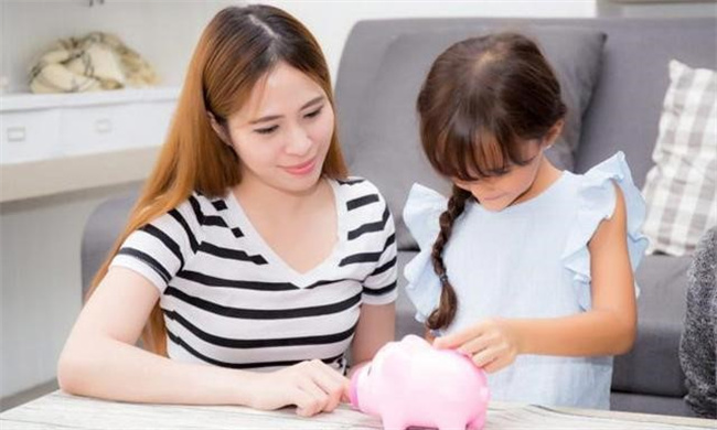 三岁以后教孩子应该怎样花钱（建立花钱的观念）