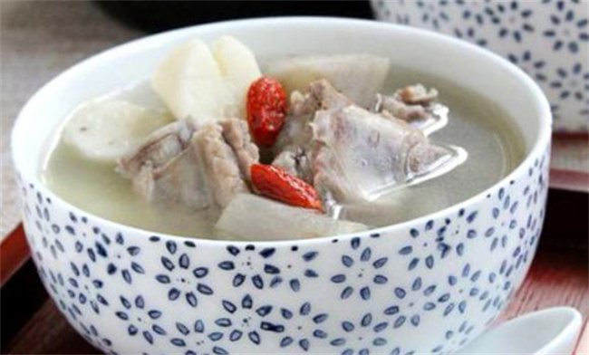 体弱的孩子冬天应该如何进补（多吃黑色食物、白色食物和黄色蔬菜等）