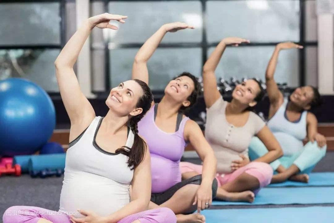 准妈妈分娩前放松的几个技巧（呼吸、音乐等）