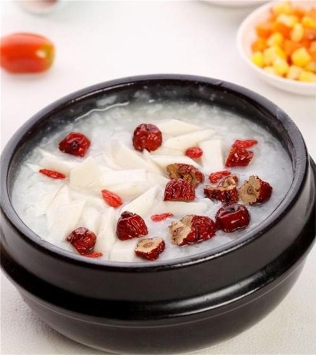 冬季哪些食物可以给宝宝养好脾胃（山药，红枣，芋头，小米）