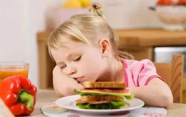 孩宝宝为什么在春天会食欲变差