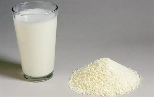 哪种宝宝适合脱脂奶粉