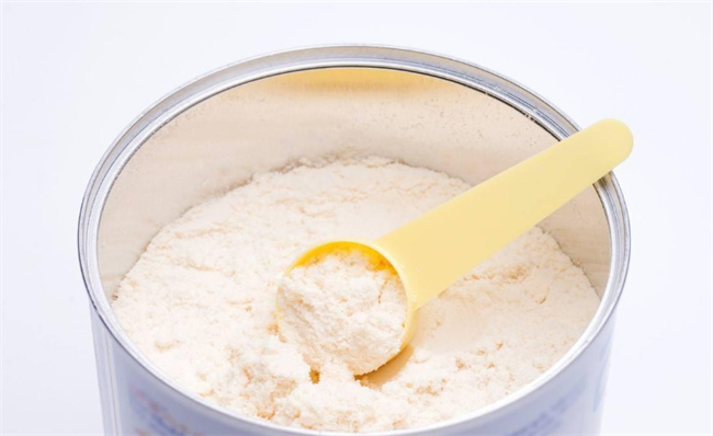 父母该如何给宝宝更换奶粉