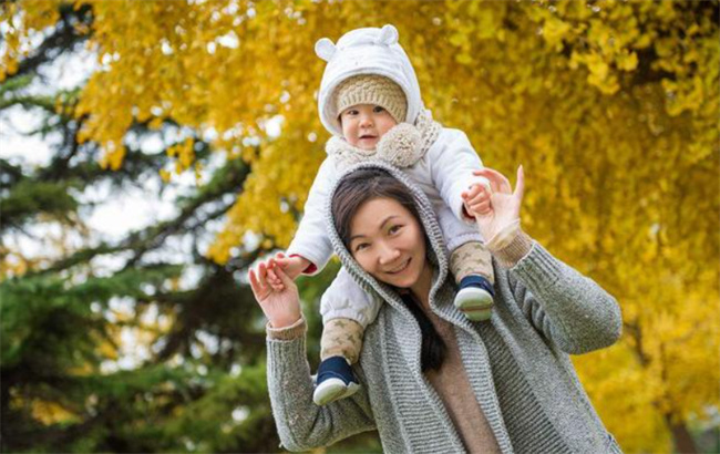 带婴儿出门有什么好处
