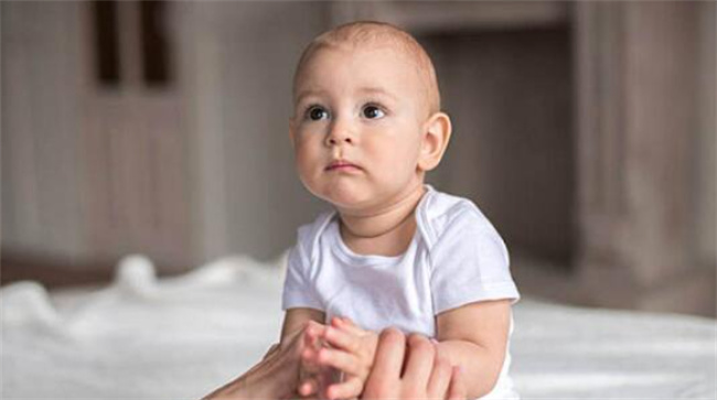 宝宝的头发应该怎样护理