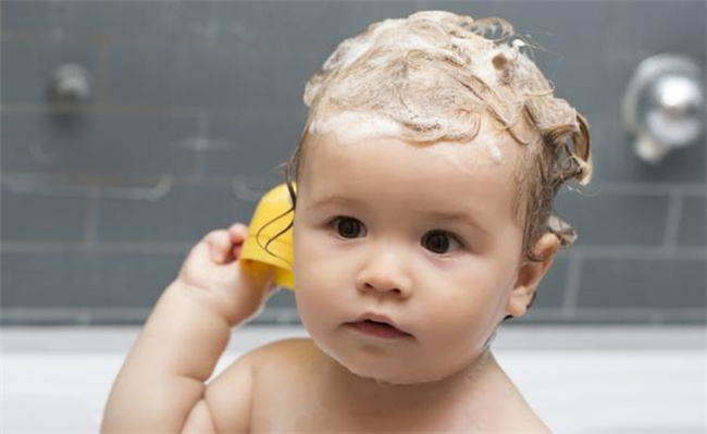 宝宝的头发应该怎样护理