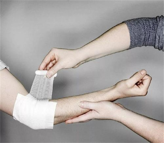 处理伤口正确的方法