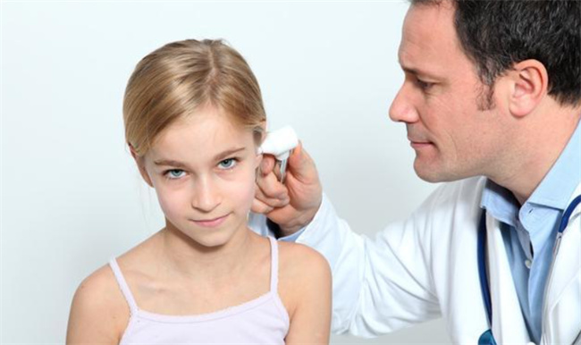 婴儿耳朵感染宝妈如何应对