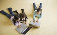 给孩子接触电脑太早会有哪些好处及坏处