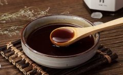 川贝枇杷膏的功效详解：润肺化痰、止咳平喘、护喉利咽