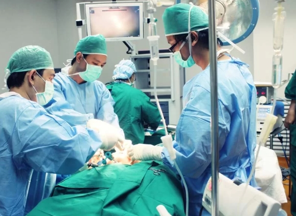 妇产科小手术与注意事项：了解产科的重要职责与手术前的准备