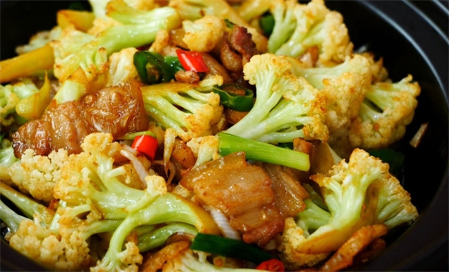 花菜炒肉丝的美味健康做法：快学三招炮制美味佳肴