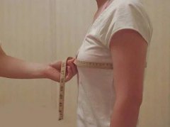 追求身体平衡：健康美丽背后的正常三围标准解析