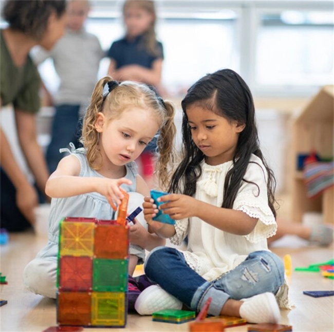 蒙台梭利教育理念：启发儿童的潜能