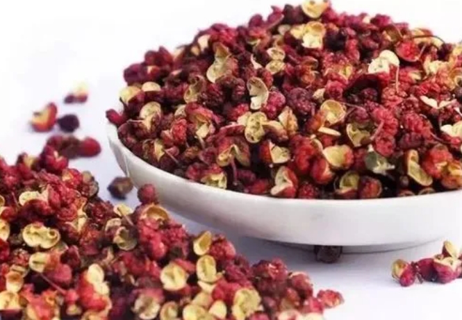 揭秘花椒的神奇之处：小小一颗，却蕴含巨大功效