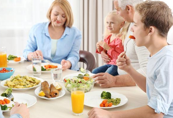 孩子健康成长终极密码 「铁」是最大关键！建议多样多色均衡饮食