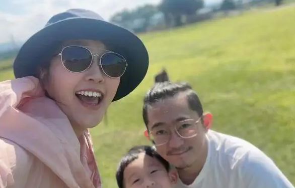 巴钰与小小情人的放闪日常！与老公、孩子都有专属约会时光，创造不一样的浪漫