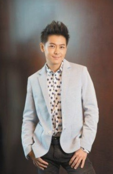 出道30年林志颖冻龄现身华冈 公开保养秘方是做这件事