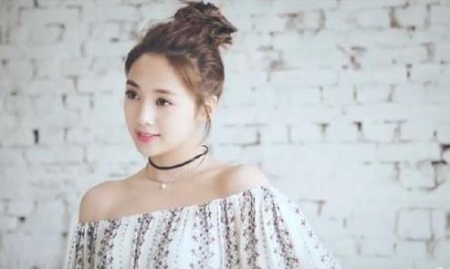 鬼鬼重返小学感受童真 原来她念的是花莲这所高山学校