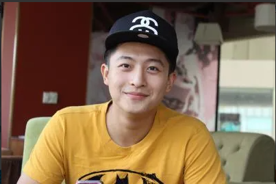 「天桥上」鲜肉被排挤？孟飞儿子猛健身却被换角