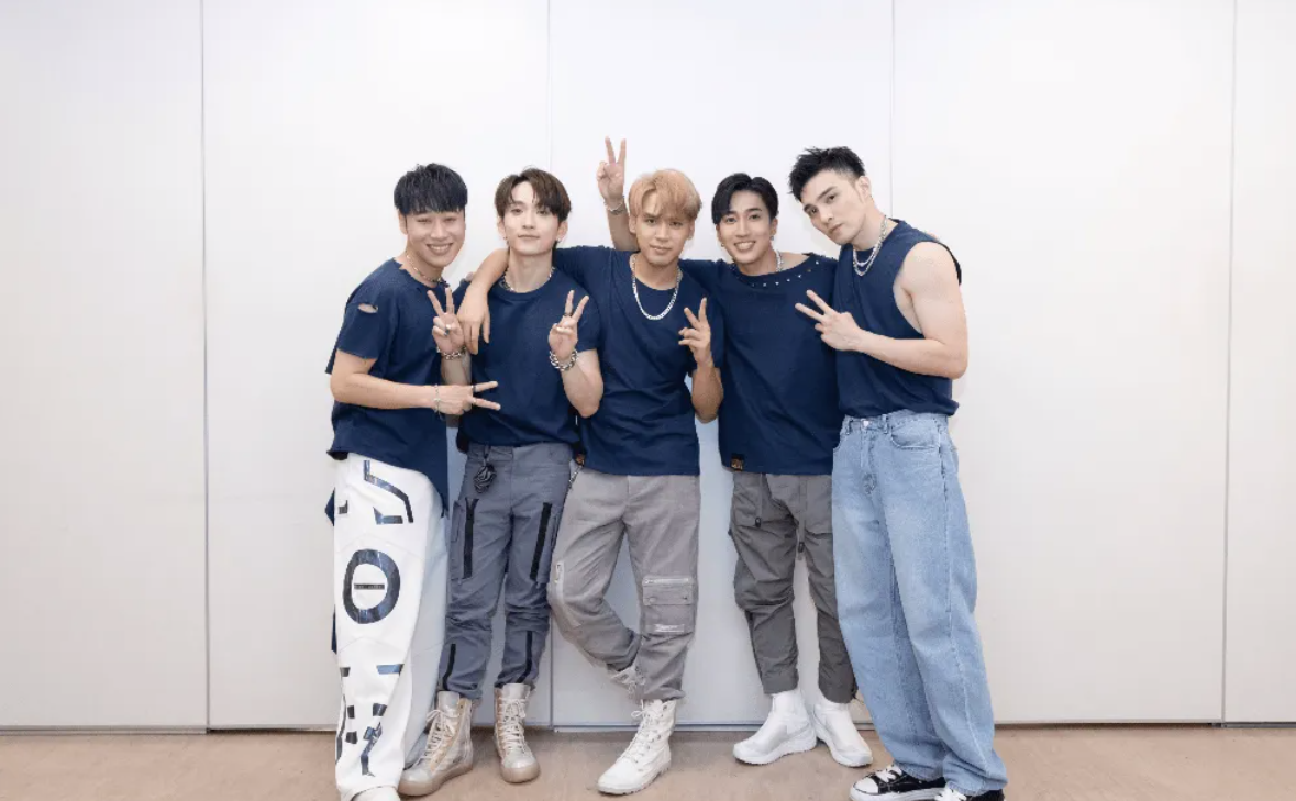 H五坚情最后新歌MV逼哭2团员 邱锋泽：不知下一支是何时