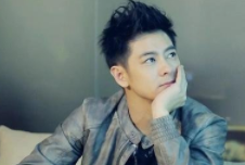 出道30年林志颖冻龄现身华冈 公开保养秘方是做这件事