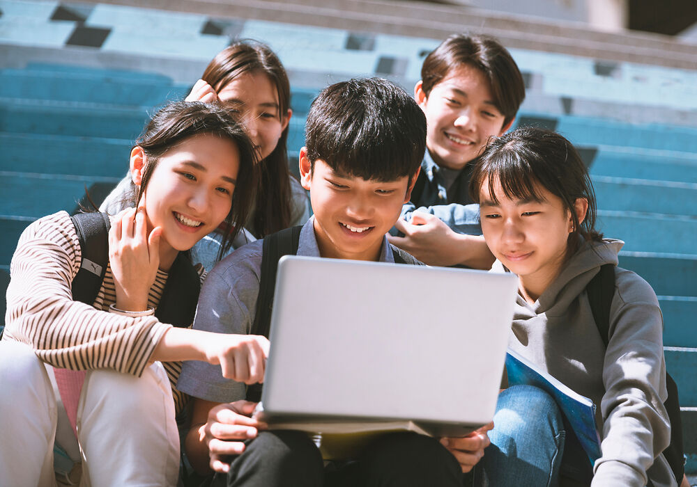 当男孩进入青春期时,父母需要做什么?