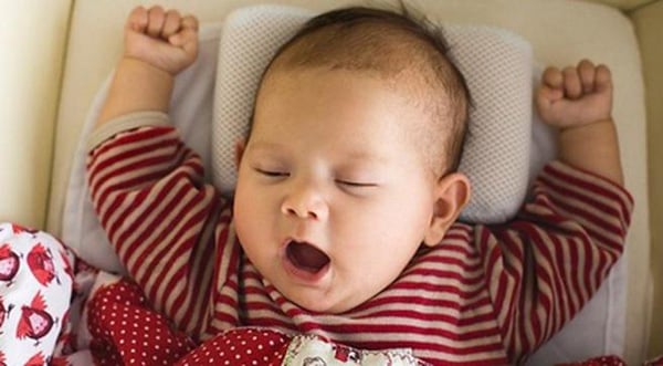 4个月大的孩子的睡眠和妈妈需要知道的问题