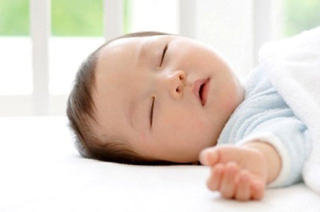 4个月大的孩子的睡眠和妈妈需要知道的问题