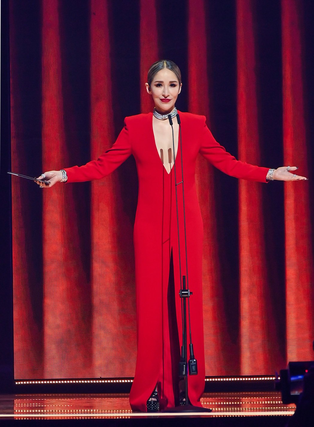 独／鹰勾鼻被酸戳破萤幕 萧亚轩首吐心声揭复出进度