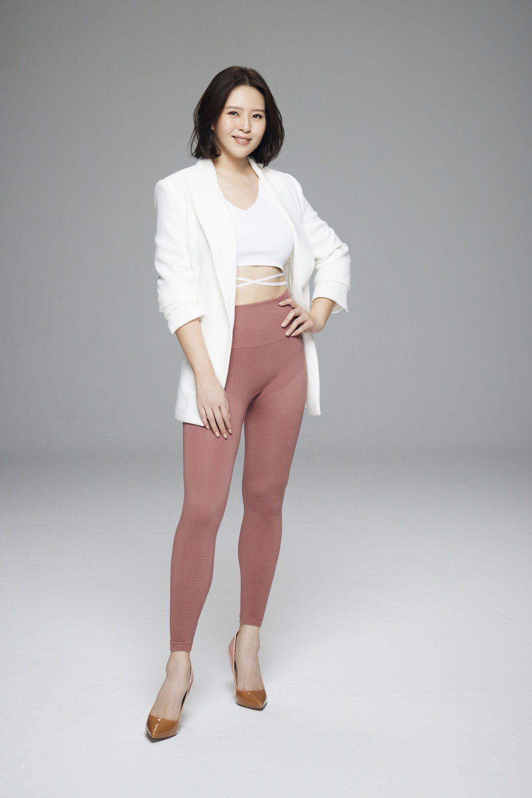 「华灯」花子变身！刘品言捞百万代言曝惊人身材变化