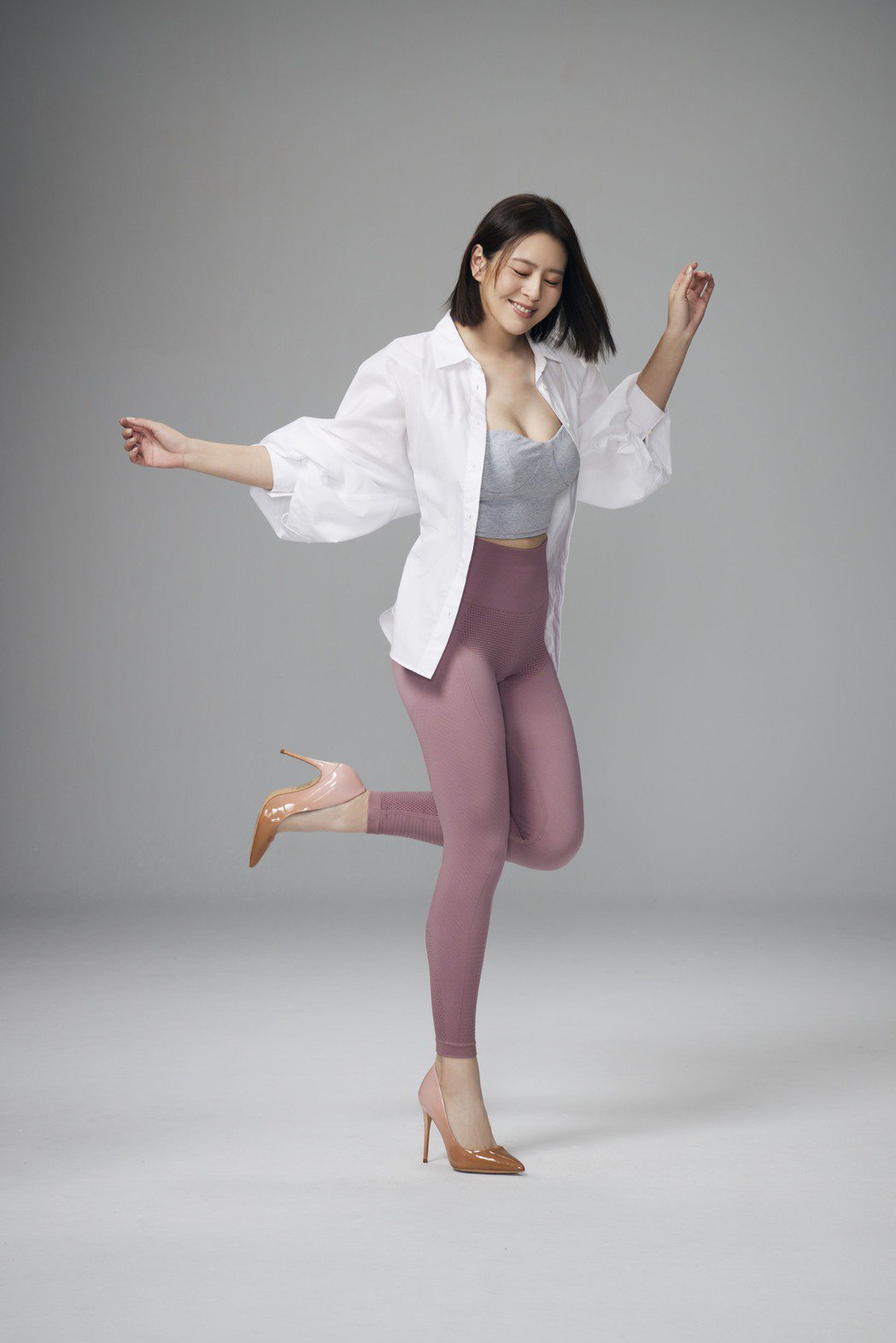 「华灯」花子变身！刘品言捞百万代言曝惊人身材变化