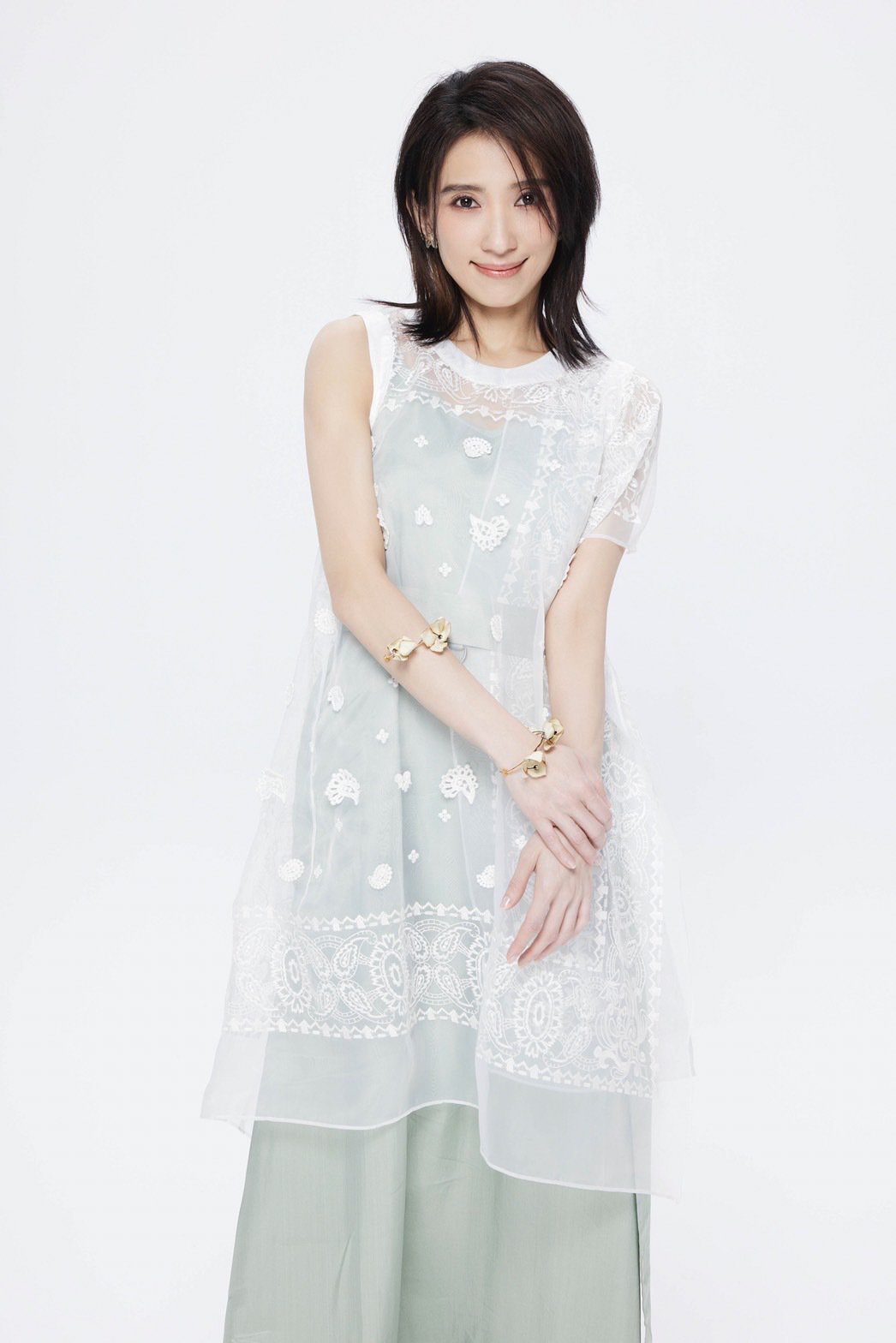 戴佩妮时隔6年WFH终于「营业」笑曝治好产前忧郁症