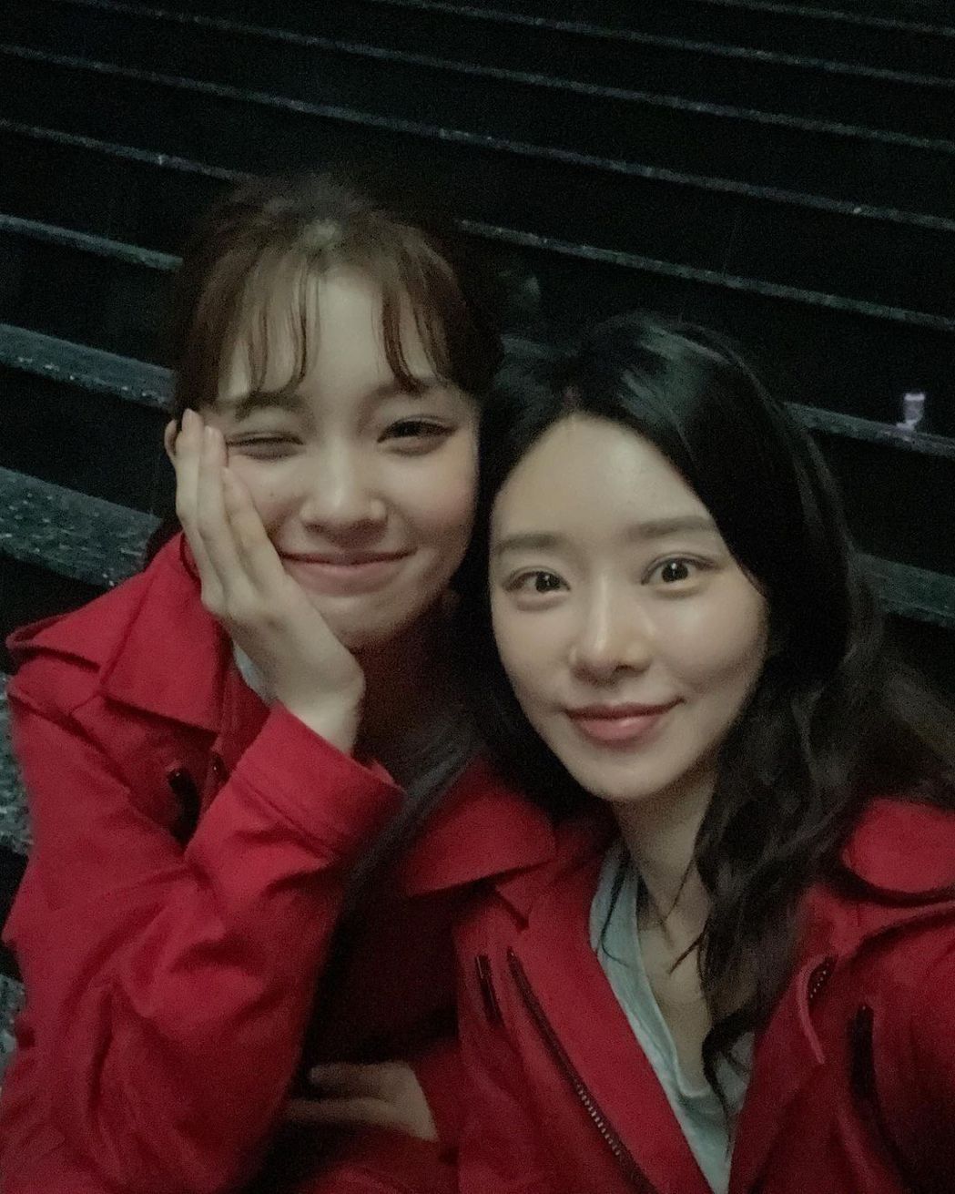 李主傧《纸房子:韩国篇》当最美人质竟是素颜上阵