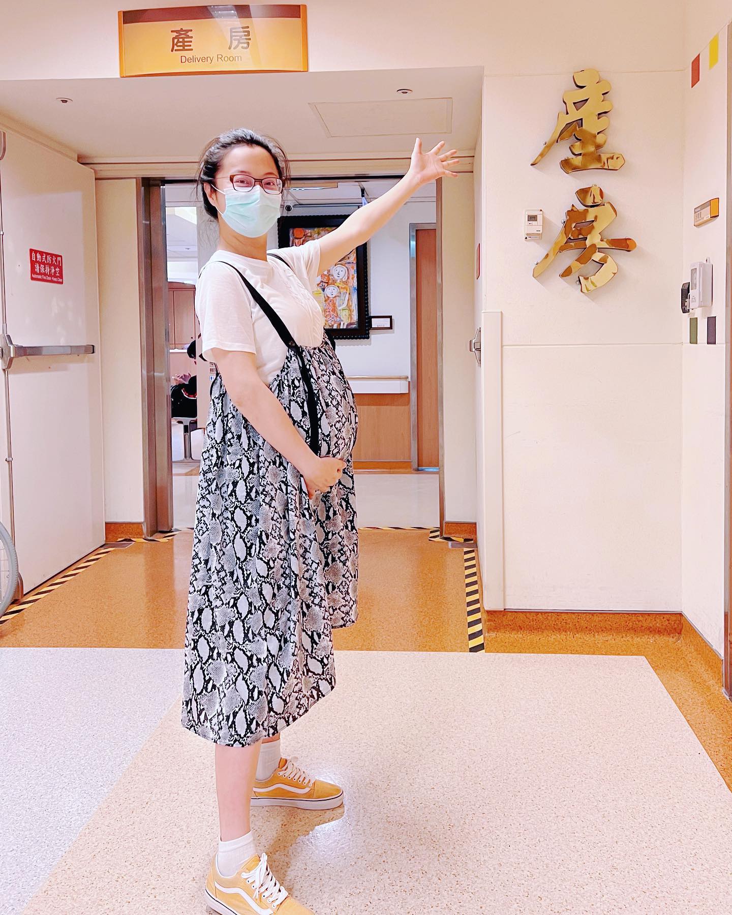 赵小侨取96颗卵、 流产4次才顺利产女！看到女儿第一眼：「像演员刘子铨」