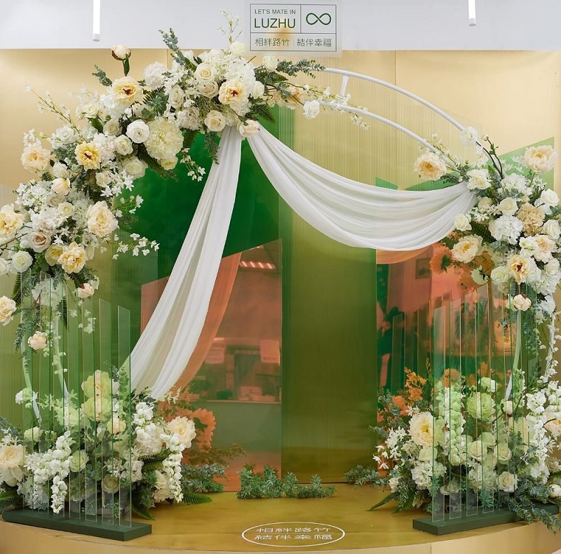 天儿！这还是我记忆中的户政事务所吗？超梦幻「结婚登记背板」都在这里