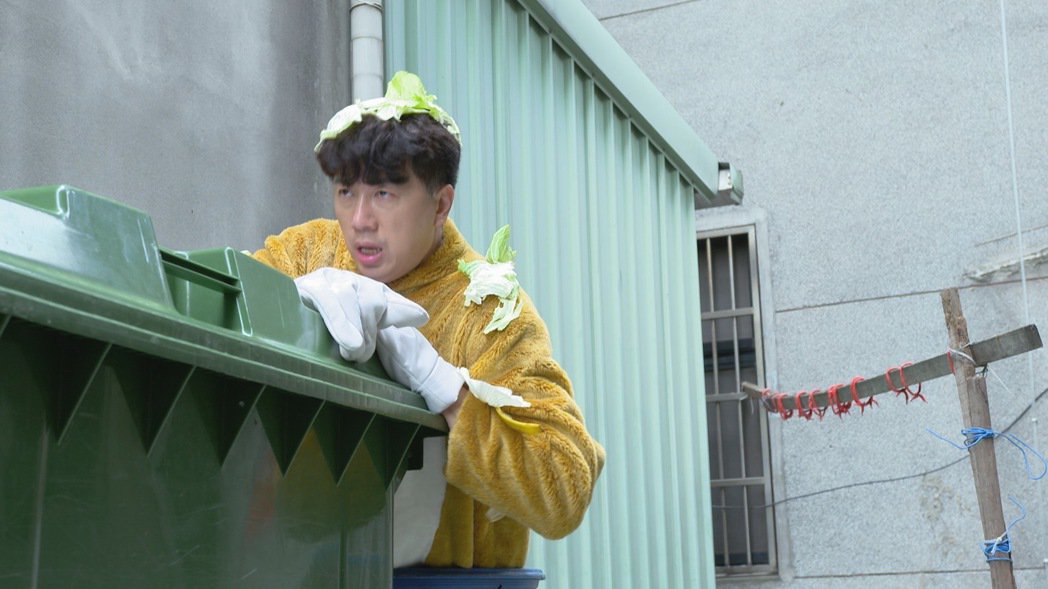 吴皓升落魄躲厨余桶和街友对骂P站演反派被谯直球回击