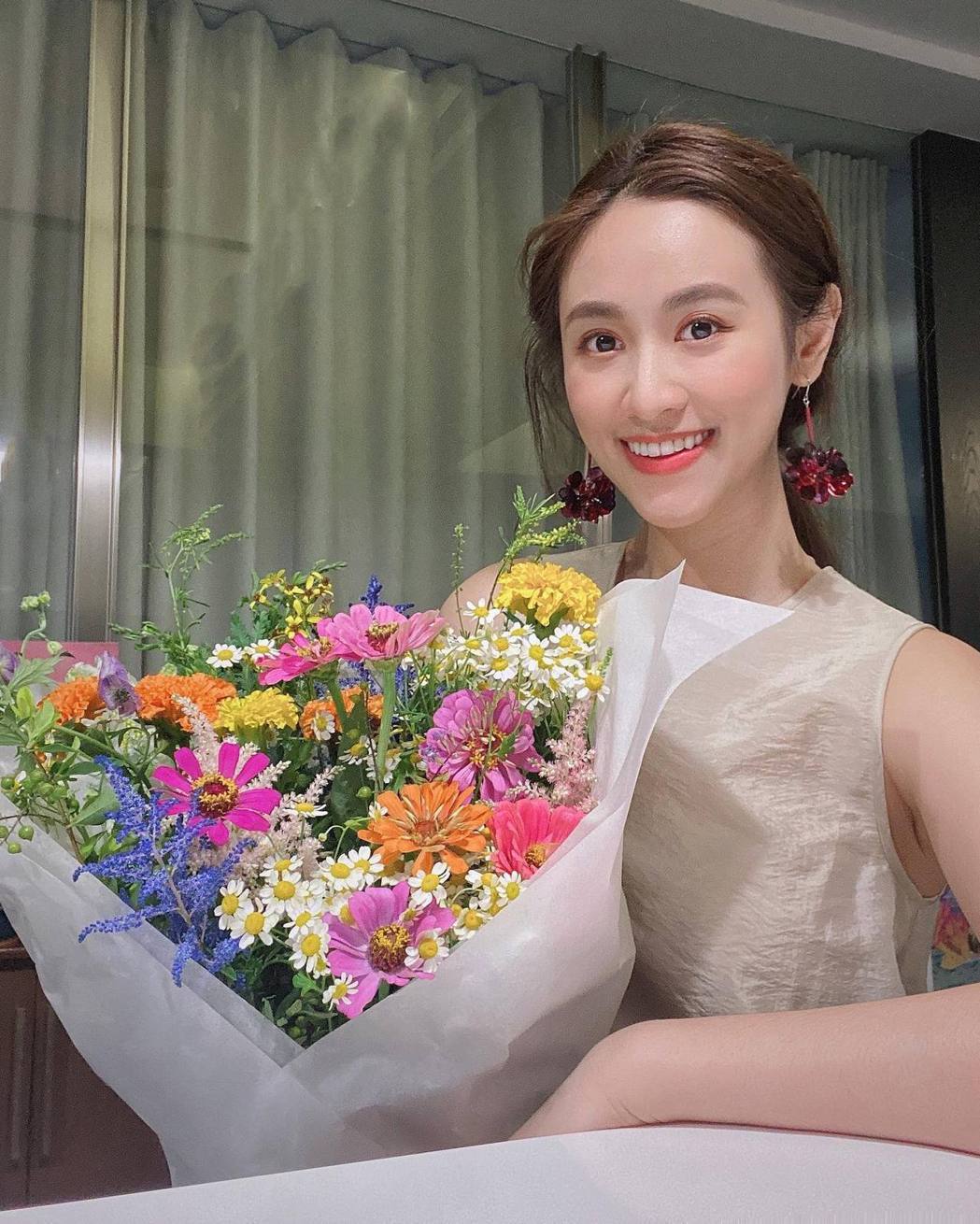 吴姗儒亲自征才maopo「认真的美编」网一看内容傻眼：找工具人吧！